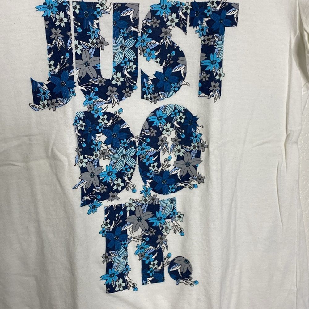 NIKE Women’s Two (2) White T Shirts with Print Size S - Picture 3 of 10